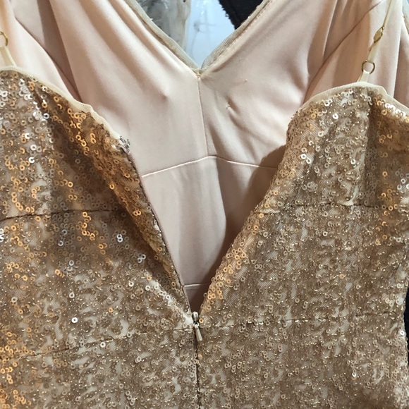 Nicole Miller Sequin Evening Gown - Picture 5 of 6